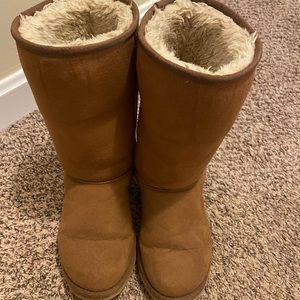 Uggs Size 9